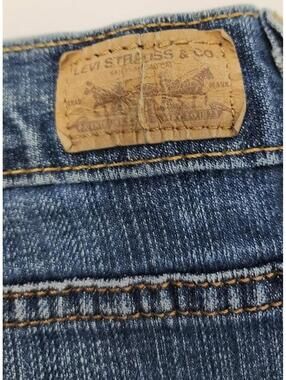 Levi's Women's Classic Bootcut Jeans Size 14L
